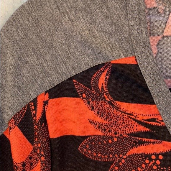 NWT Lularoe Classic T Striped Shirt Large - Picture 2 of 8